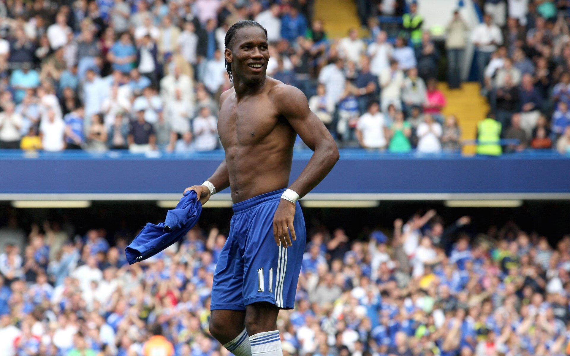 开云体育安全平台-未来联盟：跨界合作带来的篮球“新面貌”，未来联盟第一中锋